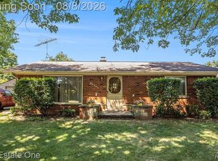 51341 Neumaier Dr, Shelby Township, MI 48316
