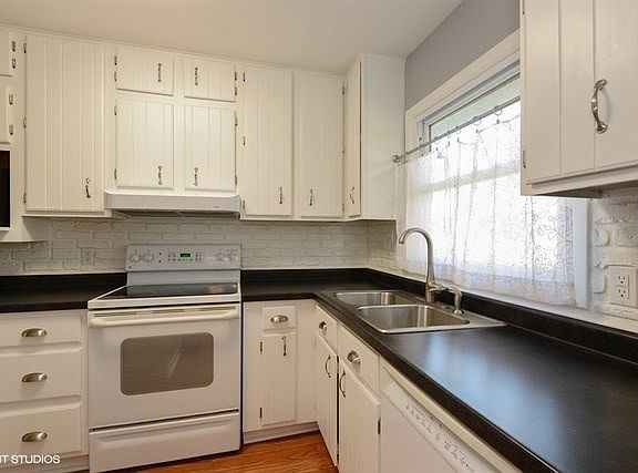 5th image of 2105 Fairland Dr