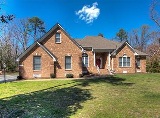 11320 Edenberry Dr, North Chesterfield, VA 23236
