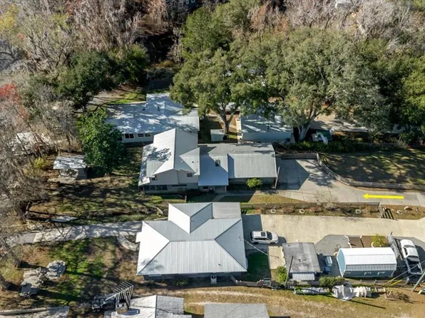 28330 Peterson Camp Rd, Brooksville, FL 34601