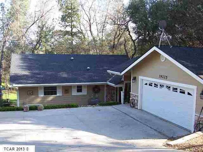 19225 Ferretti Rd photo 1