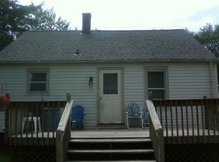 1231 S Cass Lake Rd, Waterford, MI 48328