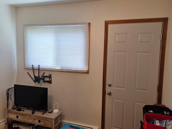 204 Spruce St APT 1
