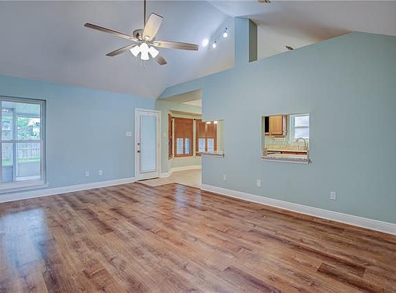 3rd image of 249 River Village Dr