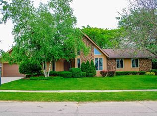 3706 Bent Oak Trl, Elkhart, IN 46517
