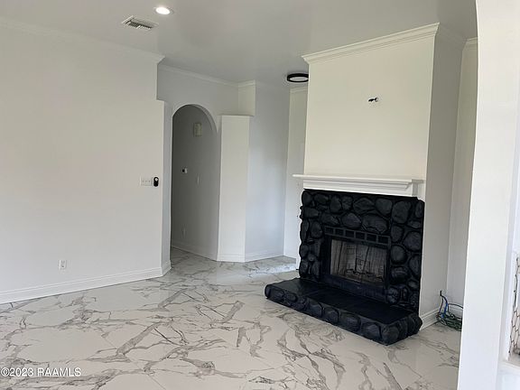4th image of 500 Glade Blvd