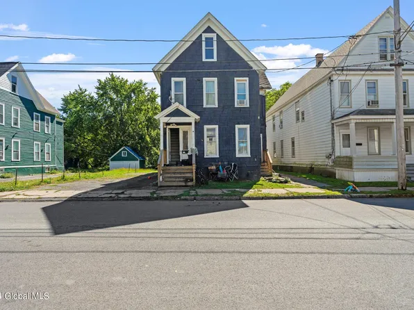 7 4th Avenue, Amsterdam, NY 12010