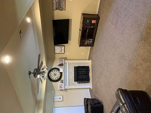 5th image of 5370 Wellington Ln