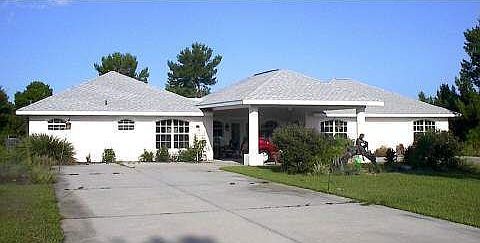 2nd image of 209 Figi Way NE