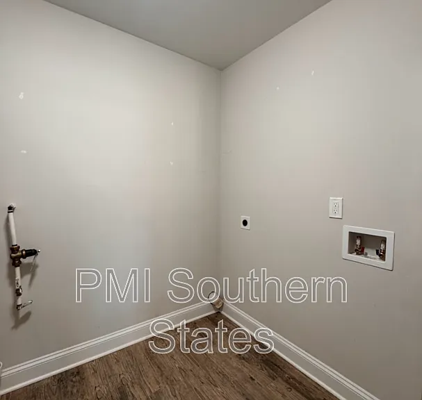 202 Walnut Hill Dr #B — Photo 10
