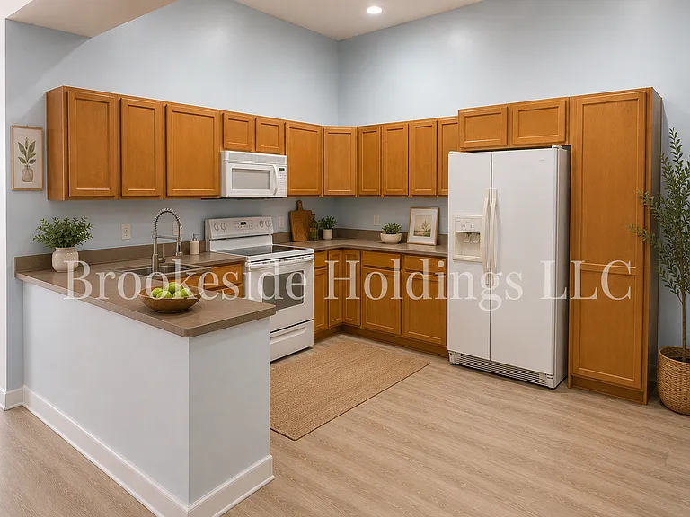 7 E Muskegon St #C — Photo 5