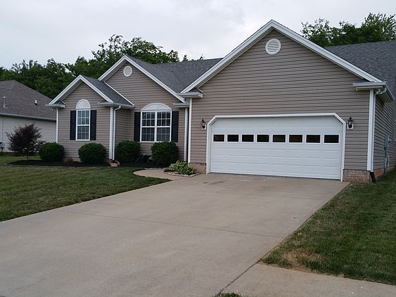 2nd image of 1276 Trillium Ln