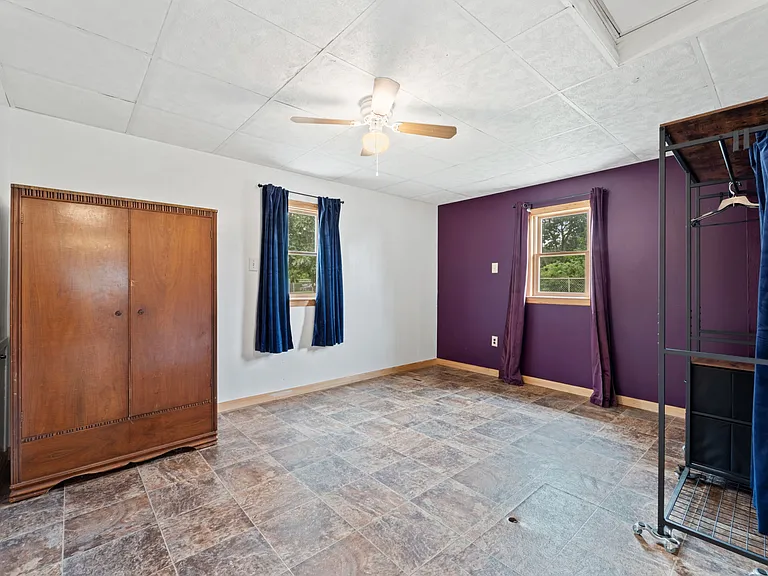 324 Ogden Station Rd — Photo 17