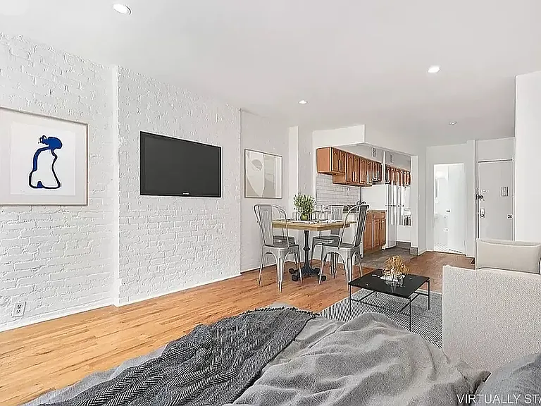 84 E 3rd St #5B — Photo 2