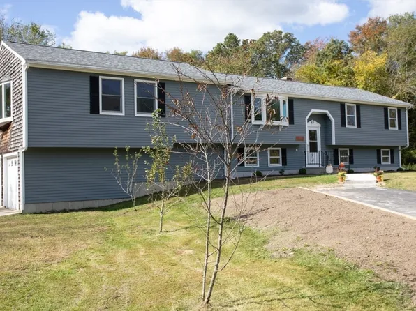 63 Moulton St, Rehoboth, MA 02769