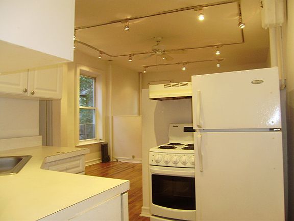 5th image of 462 E 115th St #2R