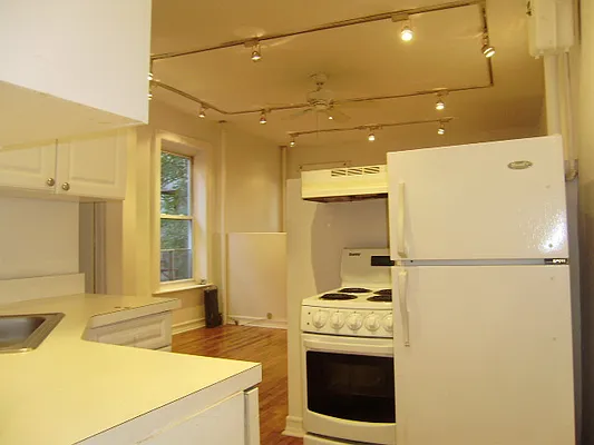 Rented by Mauro Bros Real Estate Services LLC | media 12