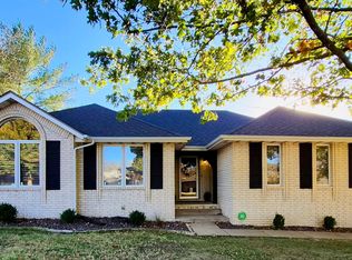 5114 S Forest Ct, Springfield, MO 65810