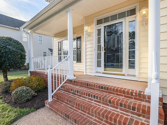 2nd image of 5104 Cobblestone Landing Pl