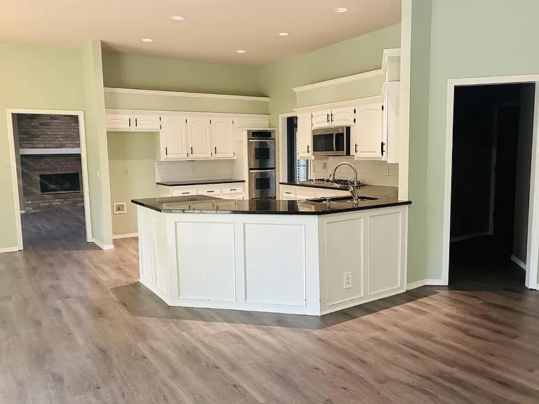 9912 Birkenhead Ct — Photo 12