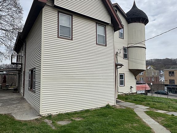 2nd image of 962 Paulding St APT 2