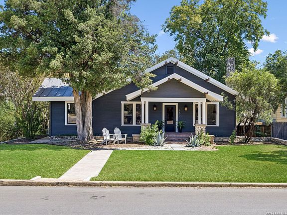 2nd image of 850 Estes Avenue