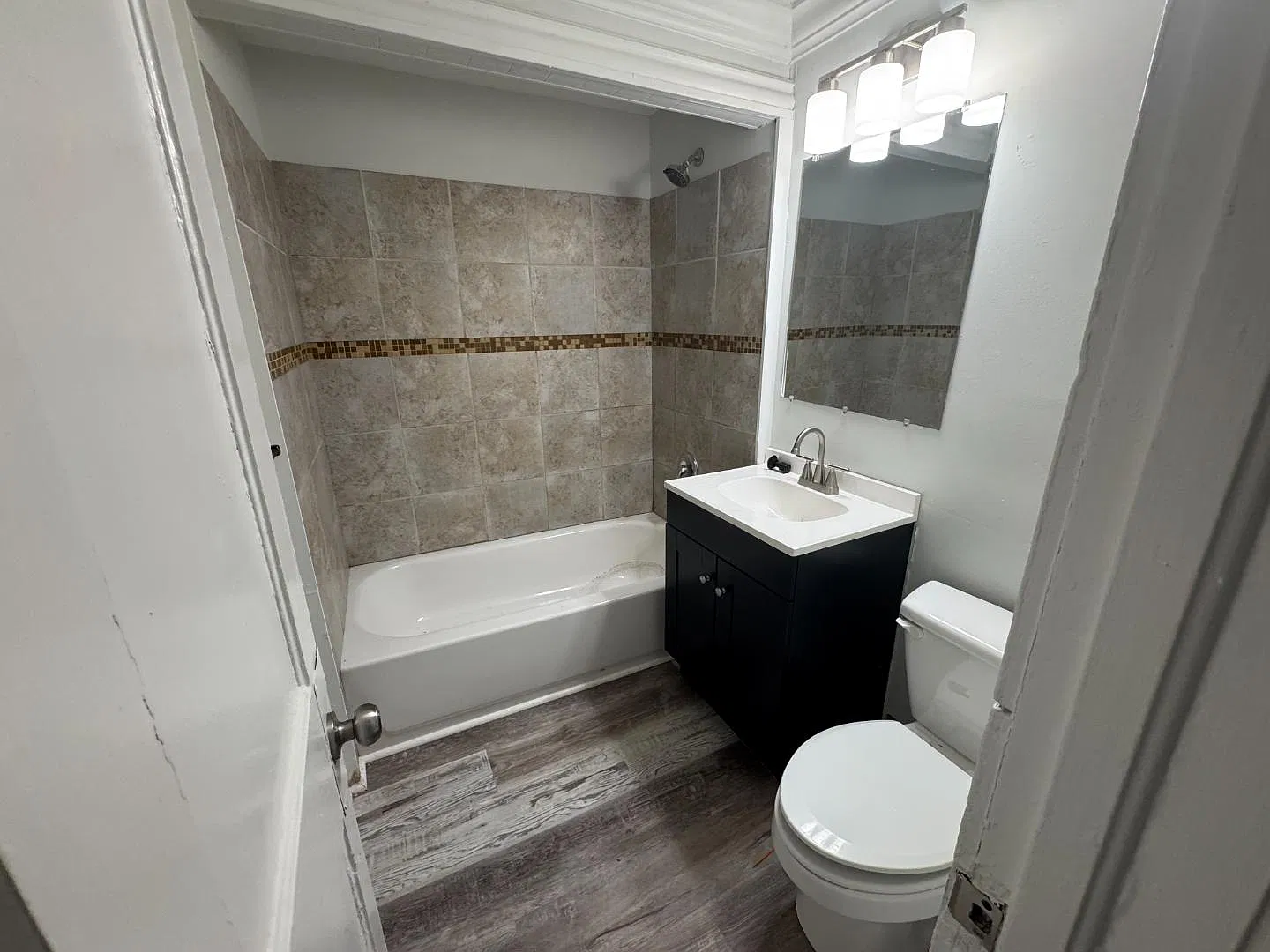 318 Park St — Photo 3