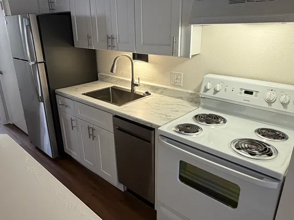 2330 S University Blvd #203, Denver, CO 80210