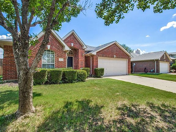 2nd image of 3114 Berkshire Ln