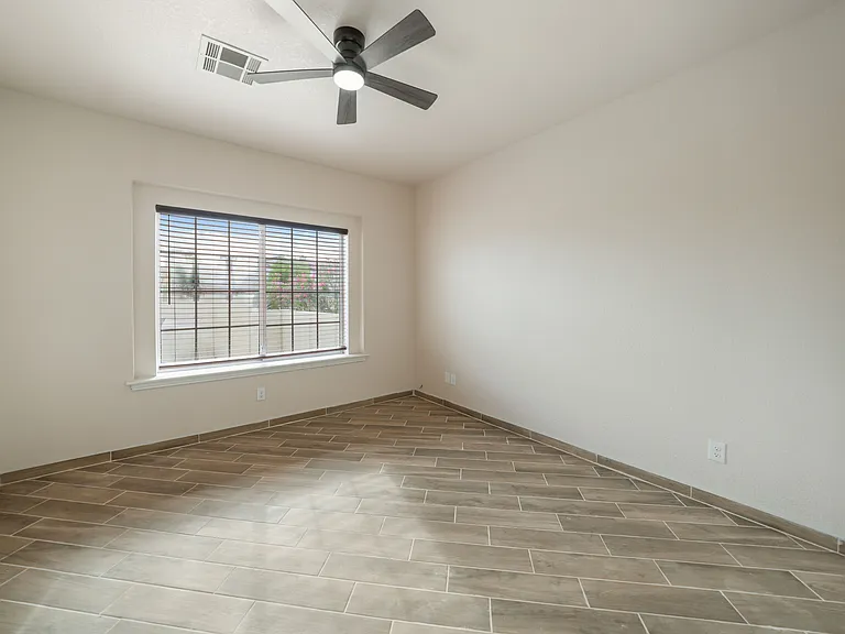 2641 Bearcat Dr — Photo 26