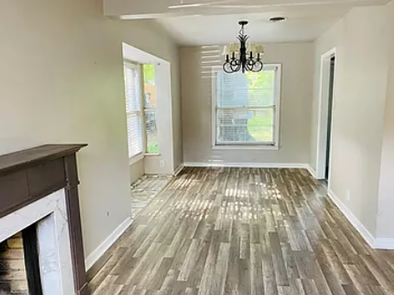 1117 W Tucker Blvd — Photo 3