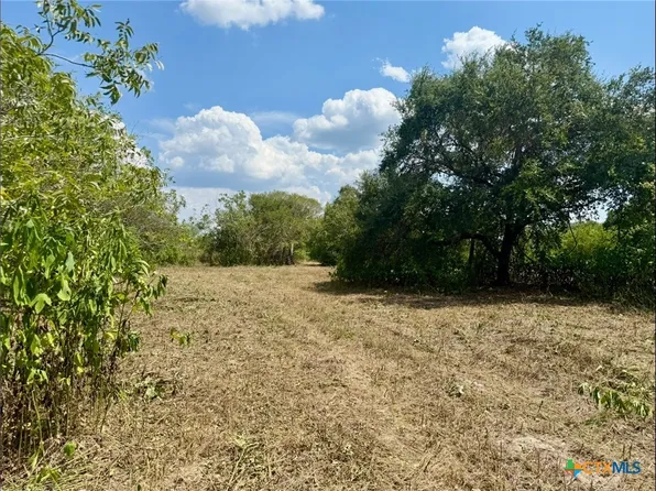 138 Berger Rd, Victoria, TX 77905