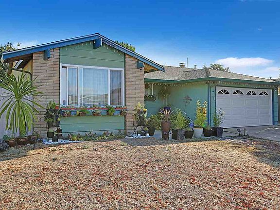 2nd image of 32457 Elizabeth Way