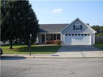 1st image of 699 Colony Cir