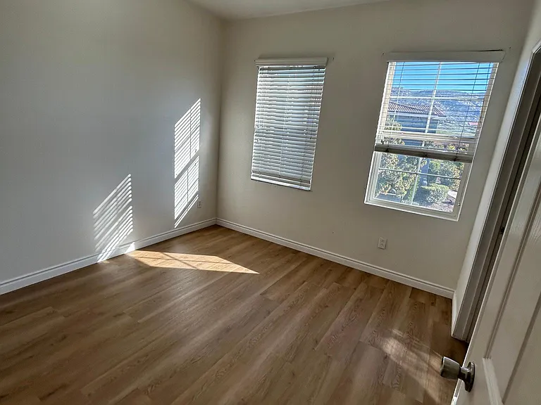 26255 Iris Ave #B — Photo 24