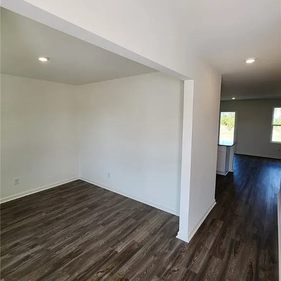 126 Watson Dr — Photo 4