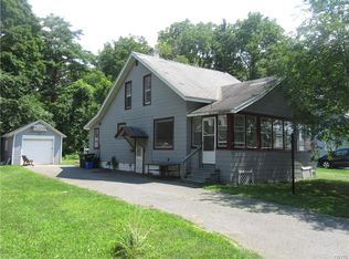 103 Holiday Dr, Syracuse, NY 13211