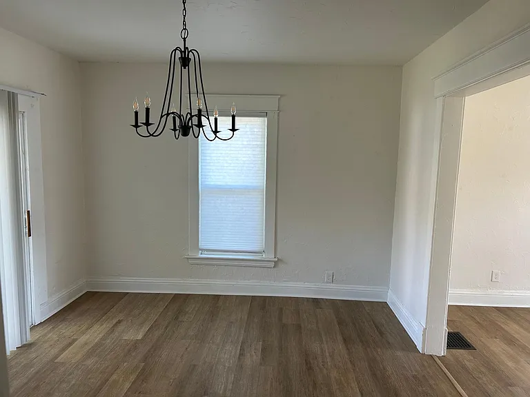 1004 Woodward Ave — Photo 8
