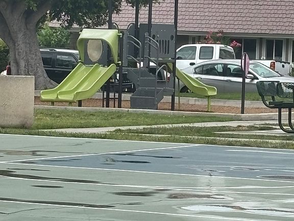 2nd image of 141 Oval Rd