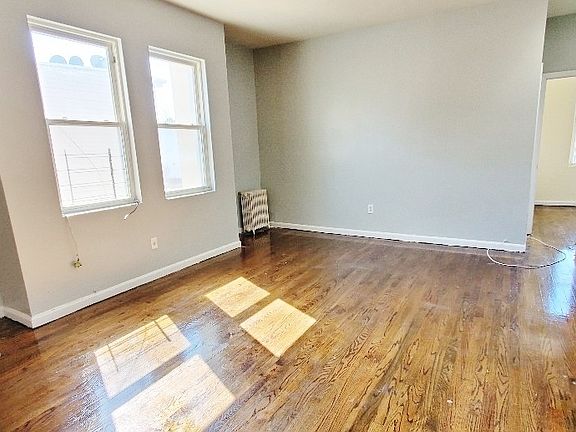 5th image of 32-21 97th St #2G