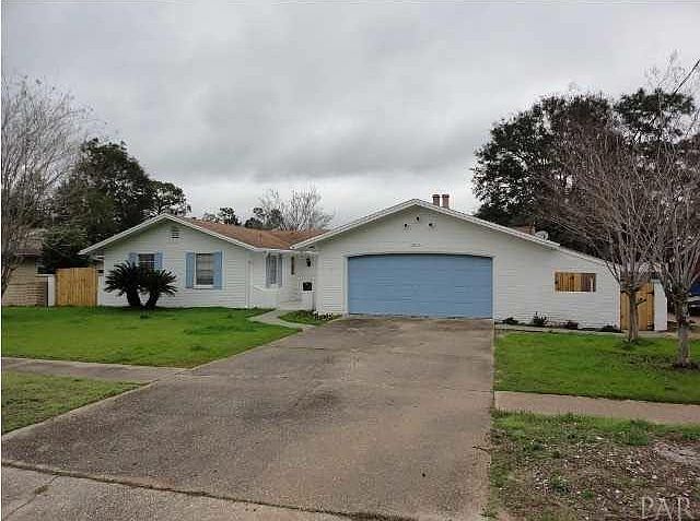 1st image of 3910 Lynn Ora Dr