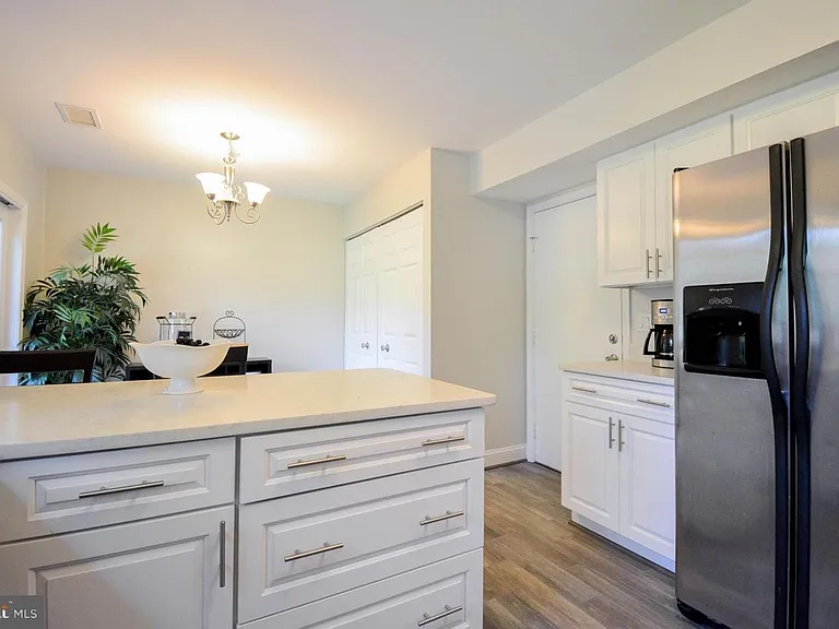 13527 Point Pleasant Dr — Photo 10