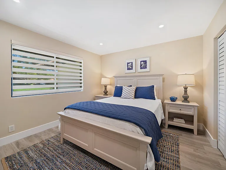 821 Club Dr — Photo 15