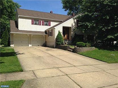 2nd image of 102 Williamsburg Way