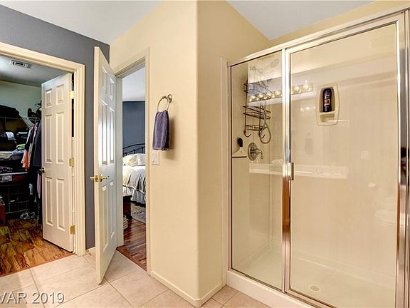5th image of 10329 Birch Bluff Ln