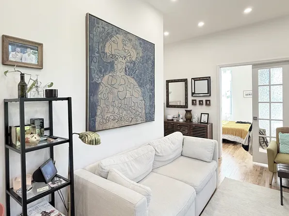 208 Franklin Street image 1 of 14
