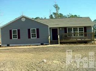 108 McCullen St, Burgaw, NC 28425