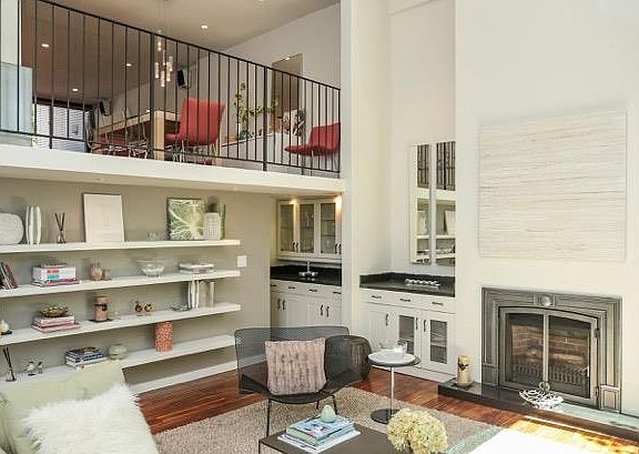 3rd image of 182 Buckthorn Way