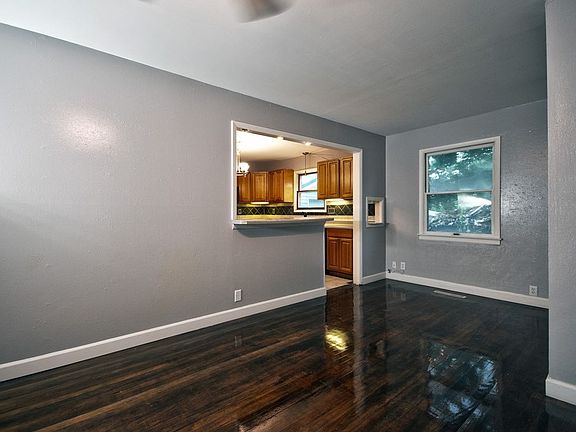4th image of 210 Parker Ave