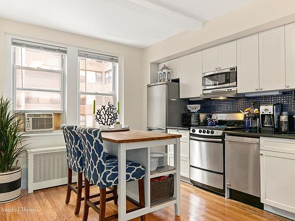 5th image of 304 E 41st St APT 807A